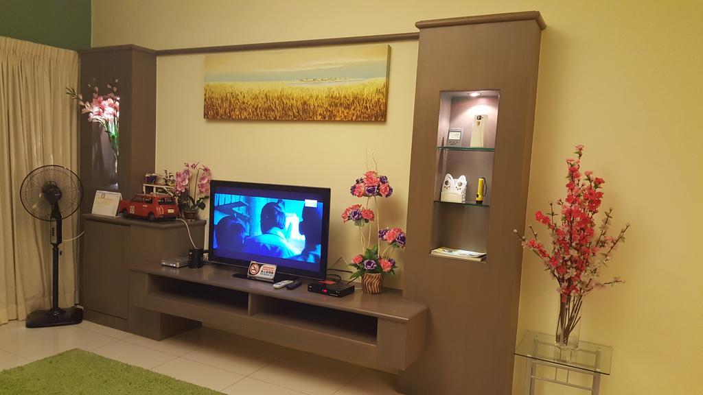 Qaiser Executive Stay East Lake Residence Kampong Bohol Exterior photo